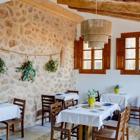 Colom Hotel